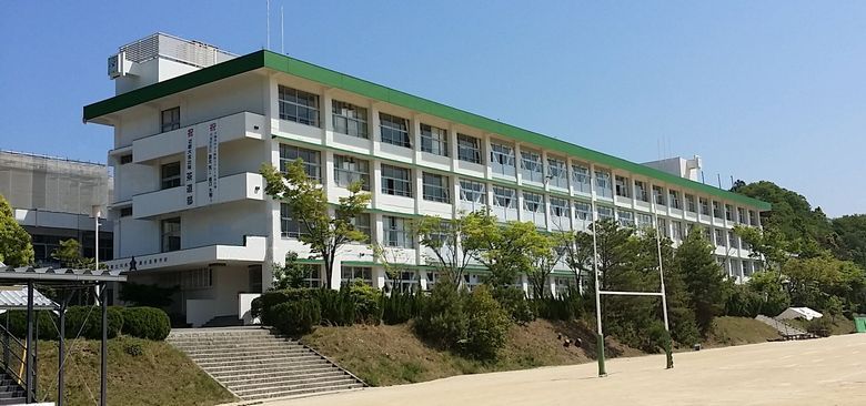 兵庫県立川西緑台高等学校