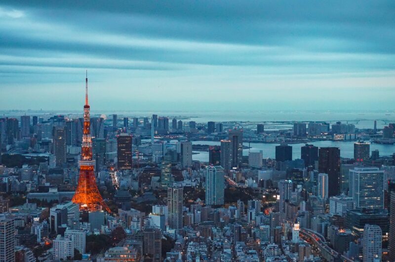 黄昏時の東京タワー