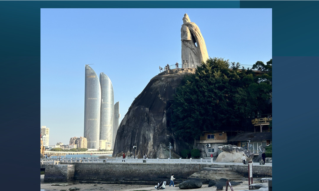 鄭成功と双子塔