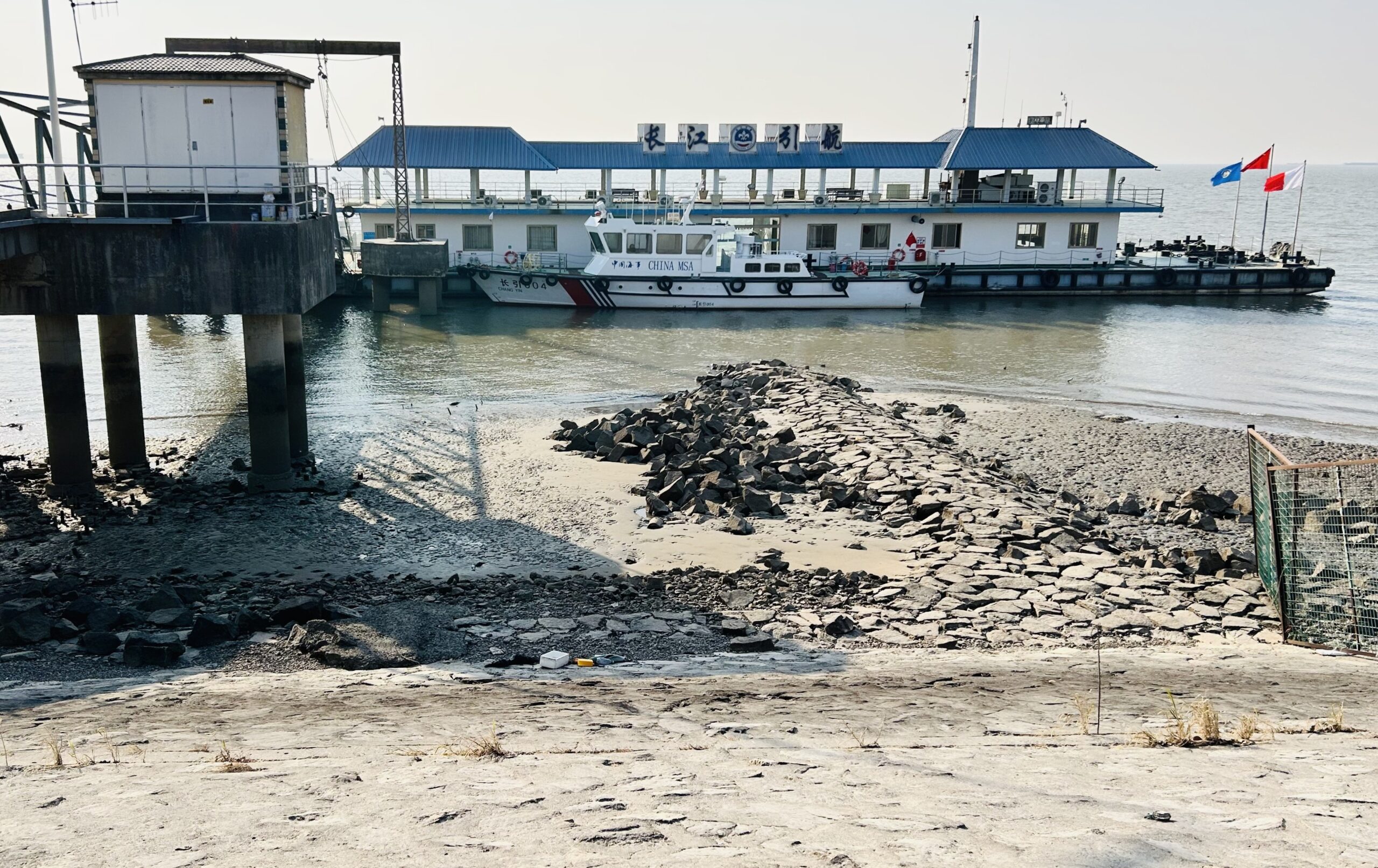 新開南路から長江を望む