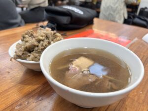 台南名物牛肉スープ
